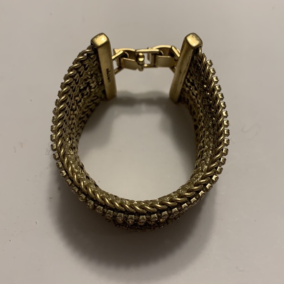 Stella & Dot gold colour bracelet with snap clasp. - Picture 3 of 5